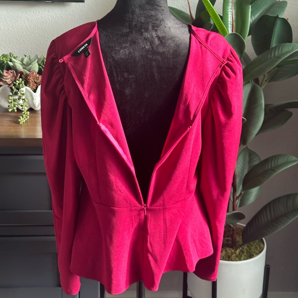 Express Raspberry Puff Sleeve Keyhole Back Blouse - Picture 5 of 6
